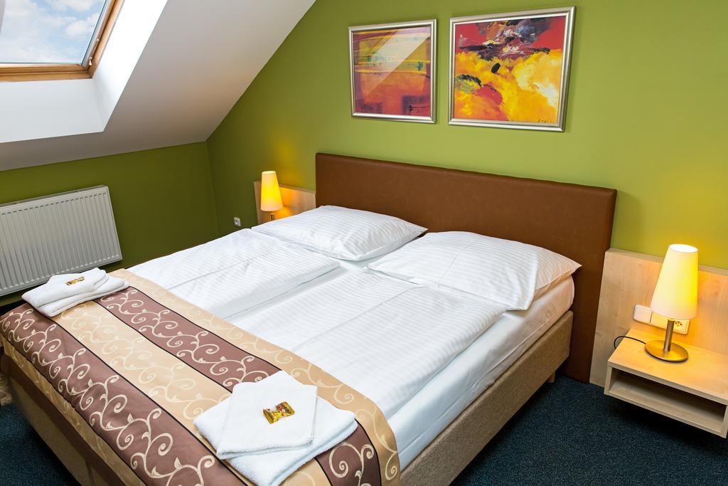 Hotel Rieger Garni Jičín المظهر الخارجي الصورة